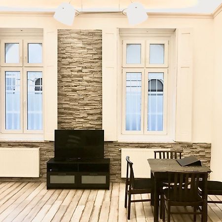 Homelike Luxury Flat On Gyulai Pal Budapest Exterior foto