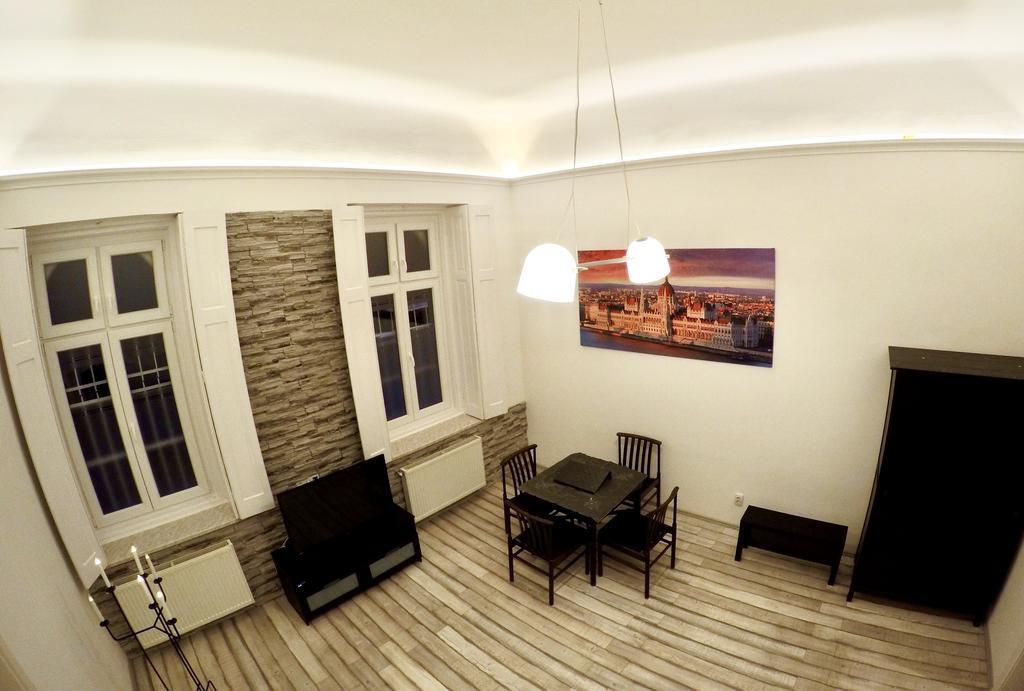 Homelike Luxury Flat On Gyulai Pal Budapest Exterior foto
